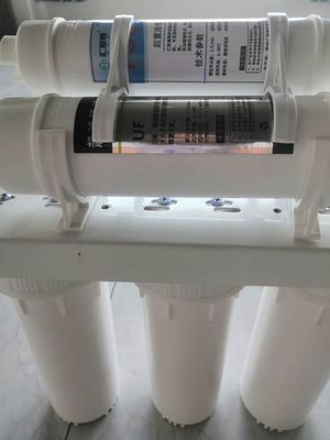 家庭用キッチン 5 段階 UF 超濾過水浄機 顧客の要求範囲内